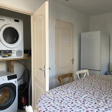 Les Demoiselles De *